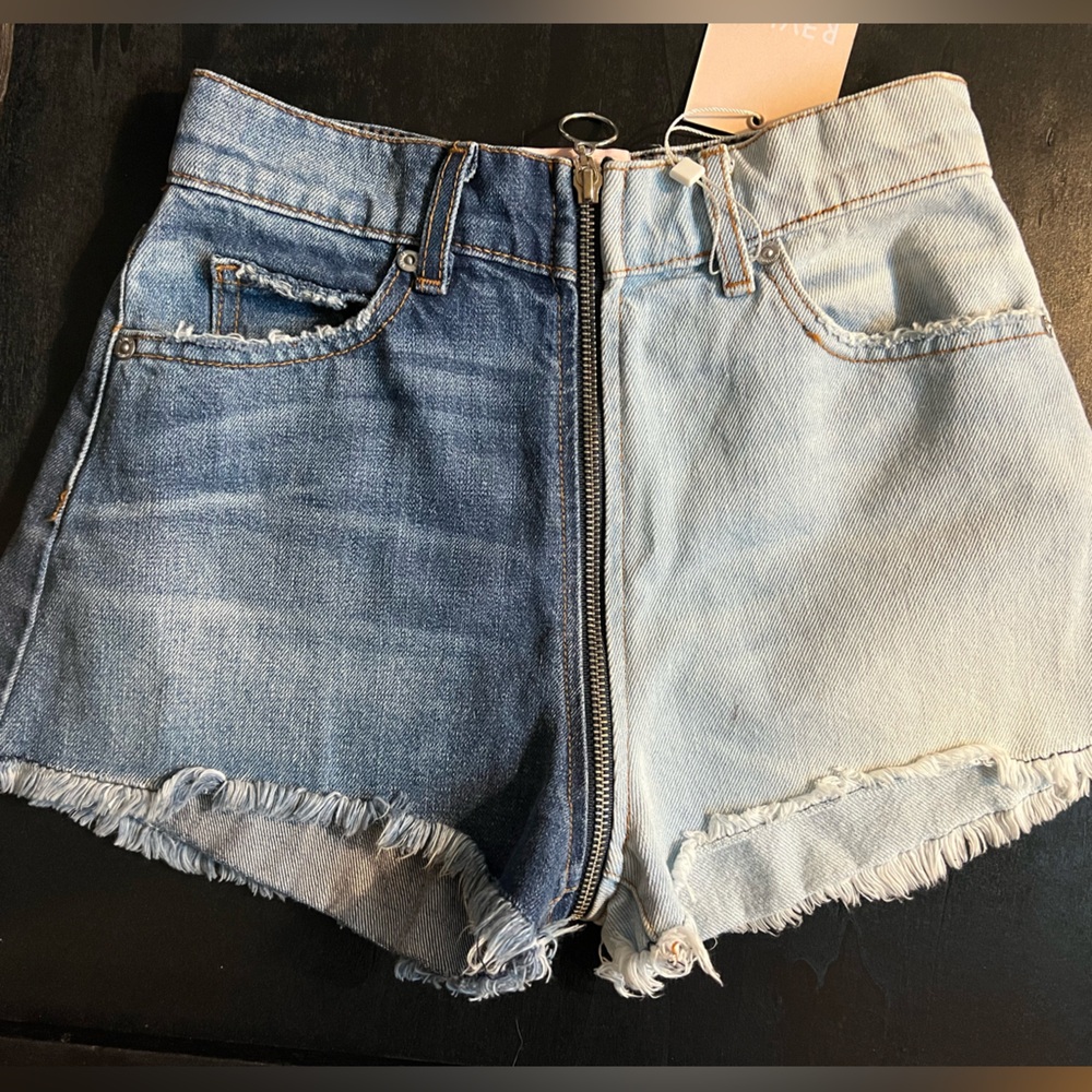 NWT REVICE TWO TONE SHORTS